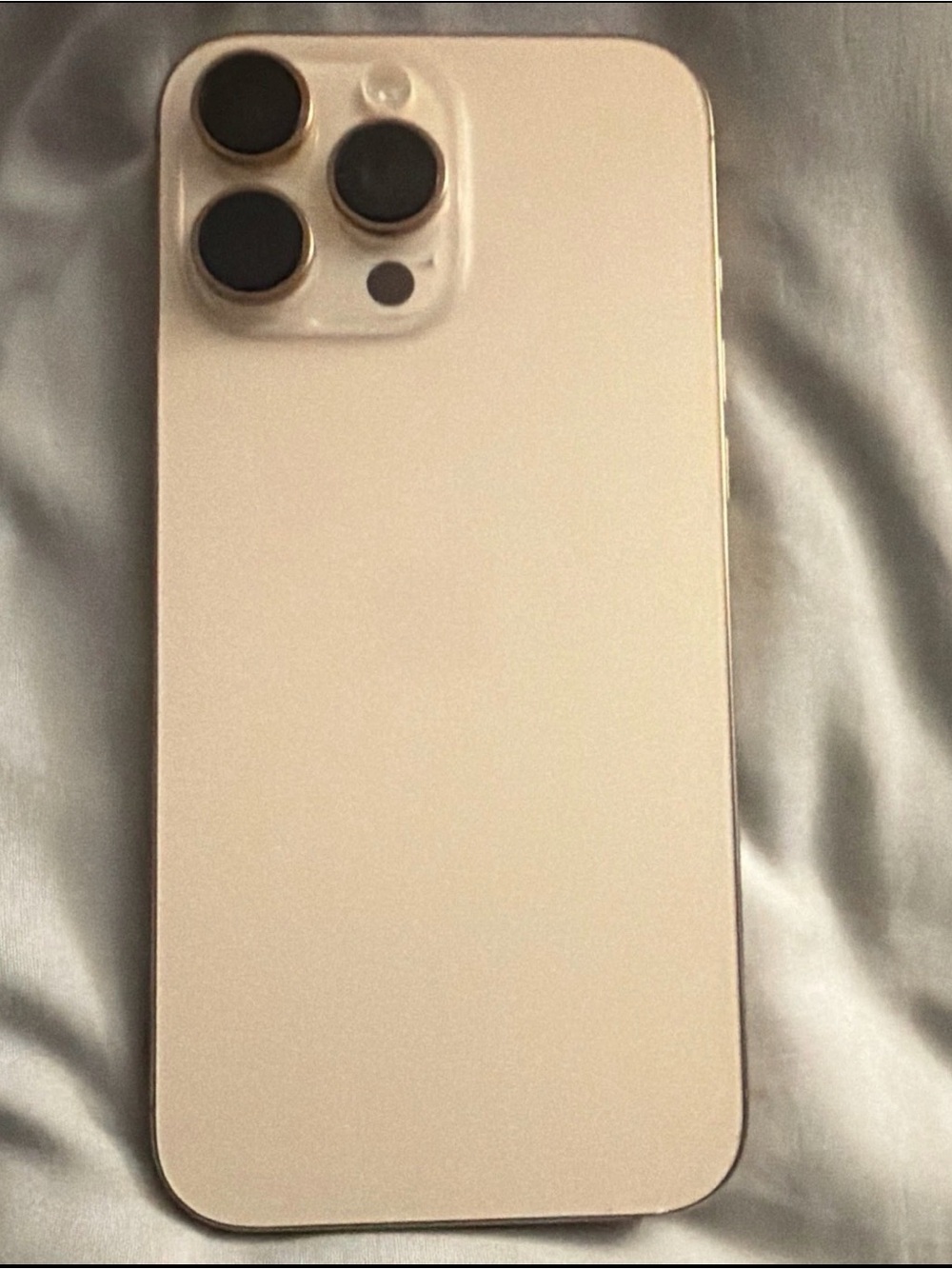 Apple iPhone Back Panel in Gold